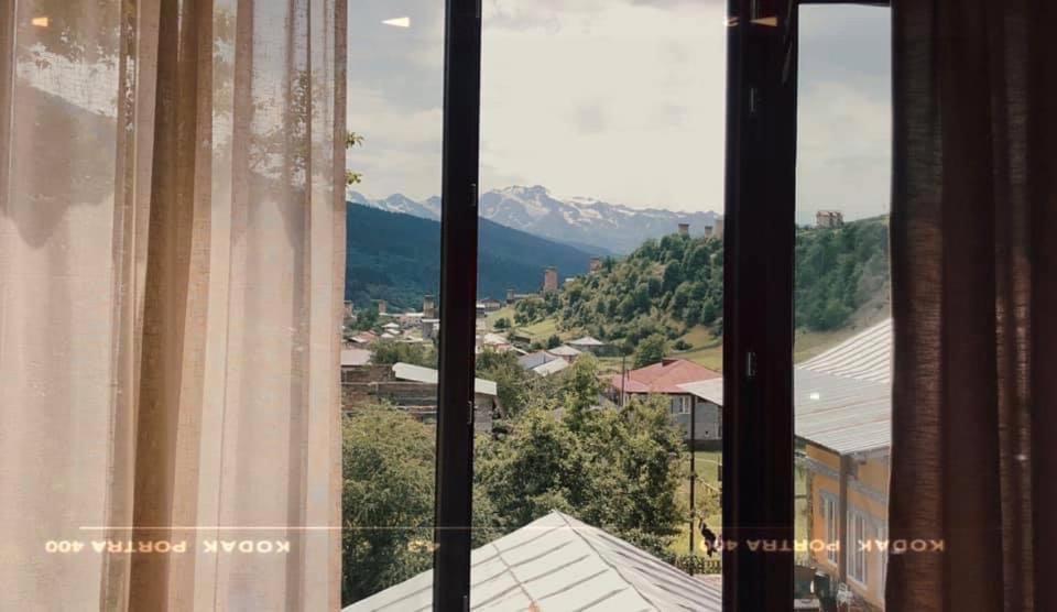 Laghami Guest House Mestia Bagian luar foto