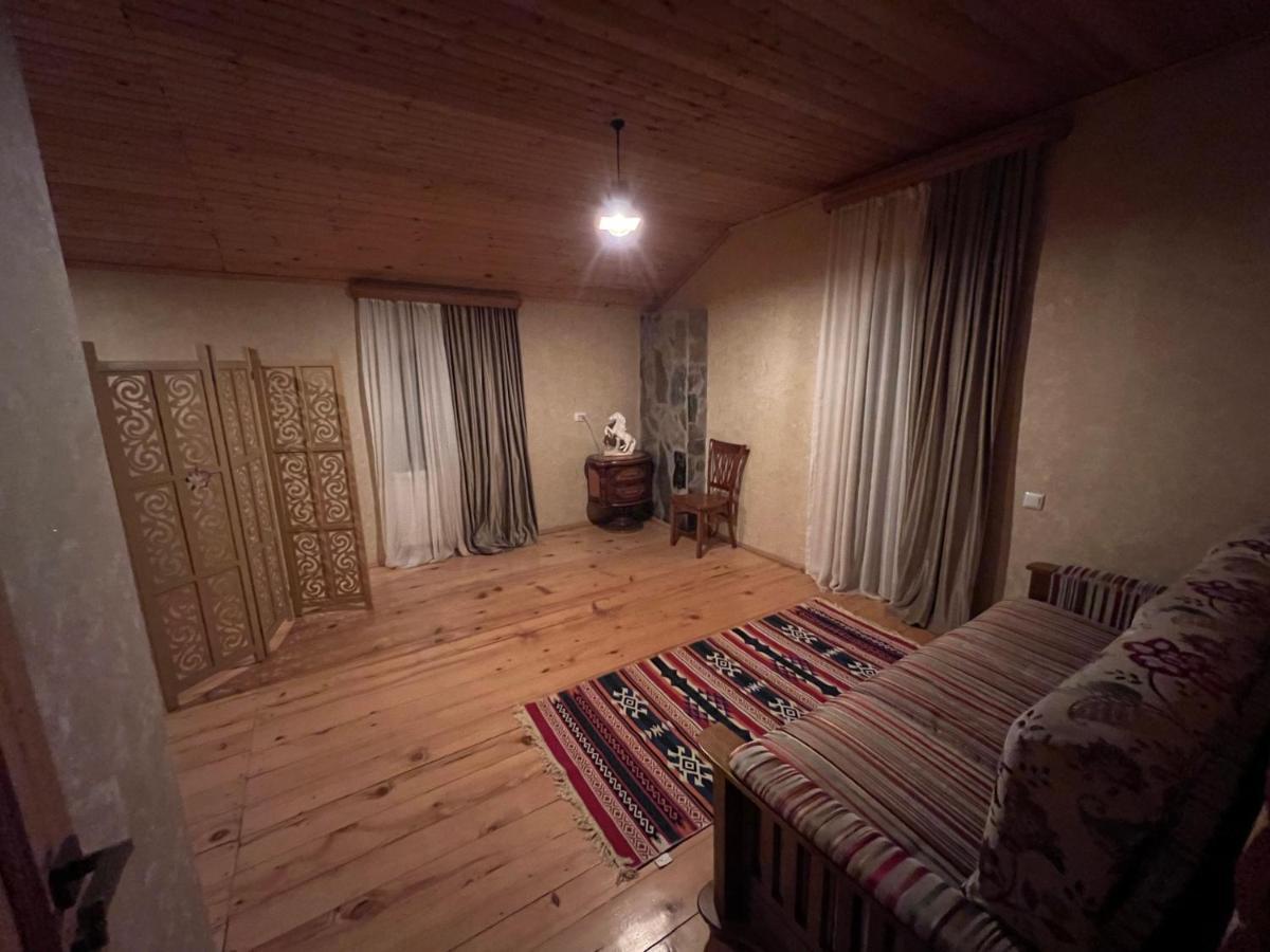 Laghami Guest House Mestia Bagian luar foto